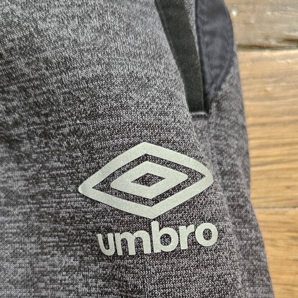 Boys Fleece Lined Umbro Athletic Pants - Picture 6 of 8